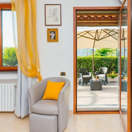 My Exclusive Italy - Sorrento Coast For Families - Pool & Views